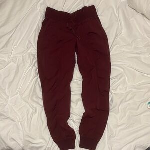 Lululemon mid rise dance studio joggers *regular*
